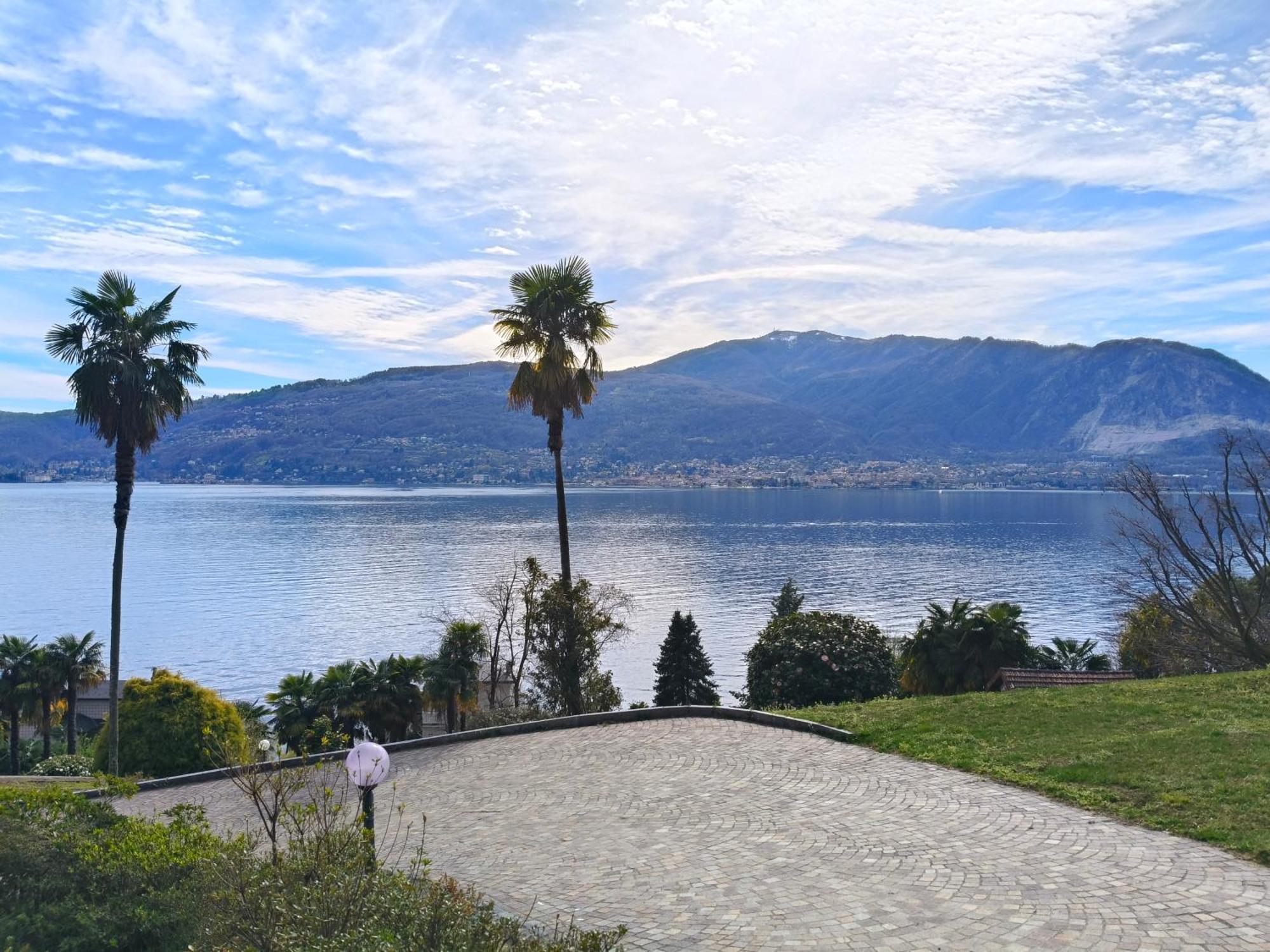 Villetta Primavera แวร์บาเนีย ภายนอก รูปภาพ